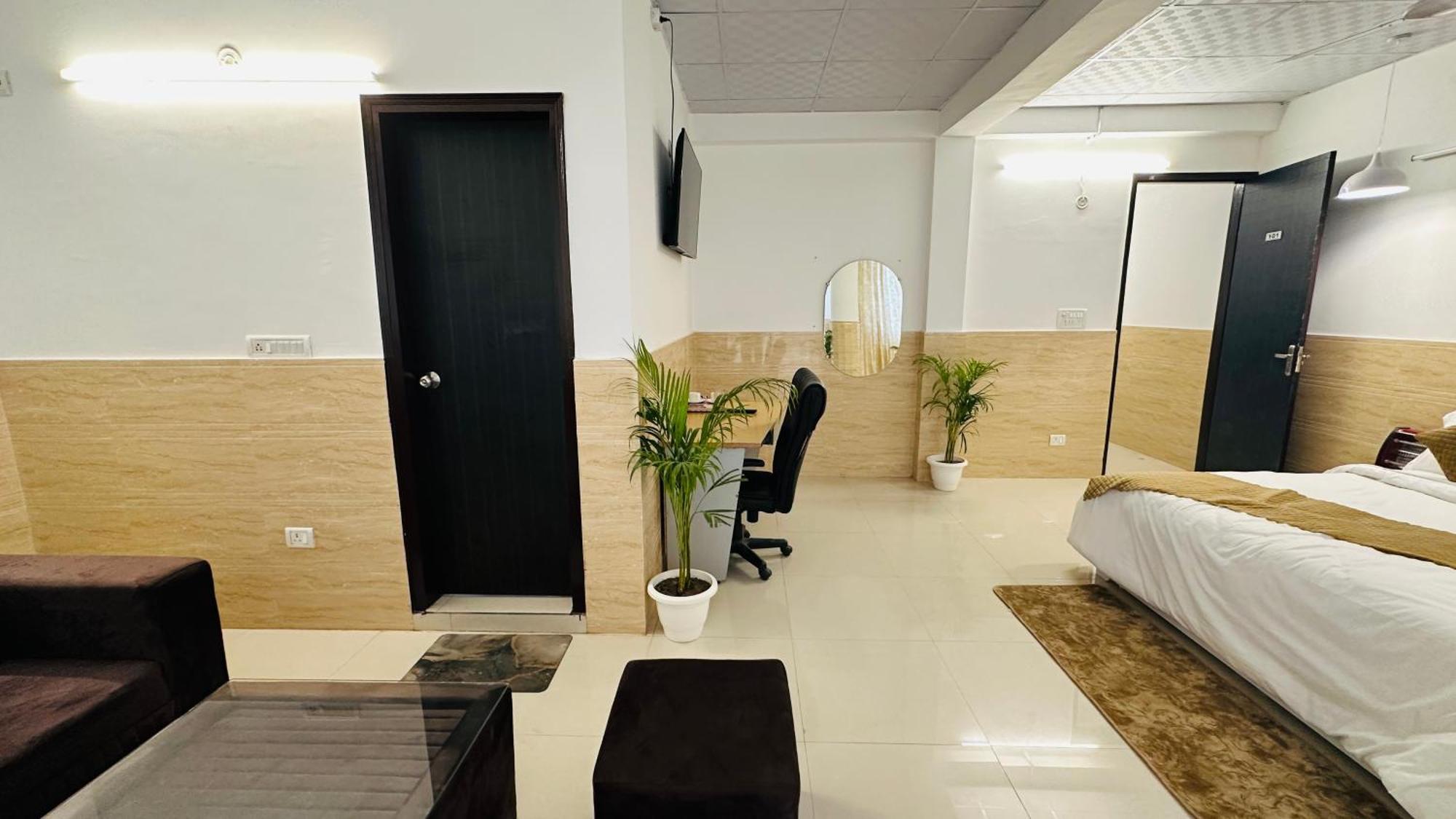 Dr White House - Noida Sector 18 Hotell Eksteriør bilde