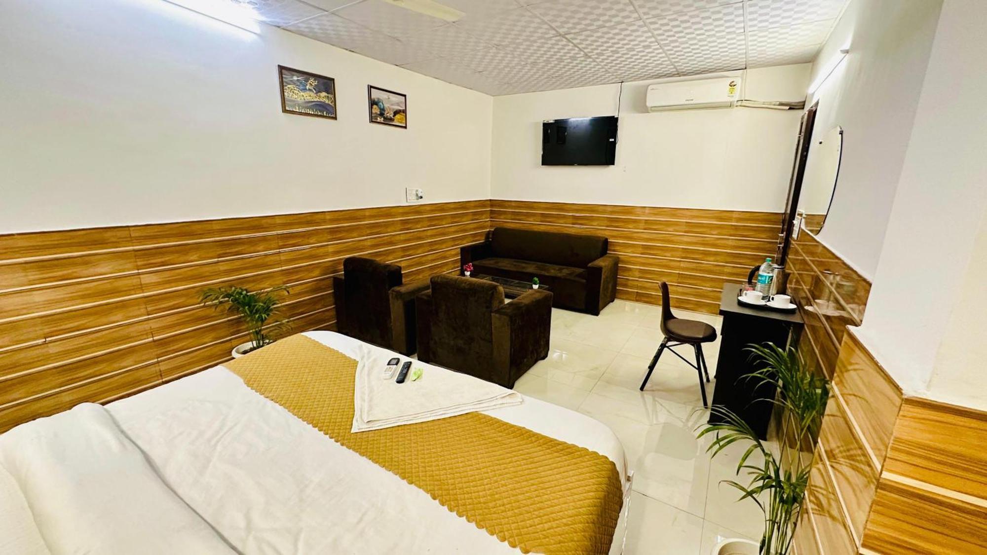 Dr White House - Noida Sector 18 Hotell Eksteriør bilde